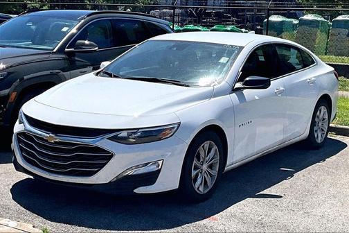 Summit White 2023 Chevrolet Malibu LT