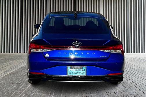 2022 Hyundai ELANTRA Limited