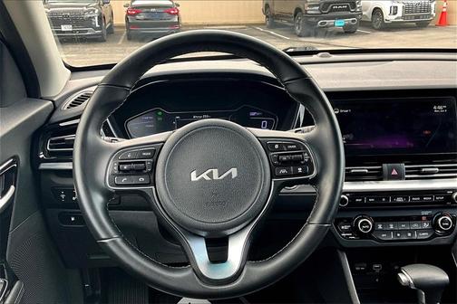 2022 Kia Niro Touring SE