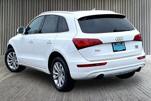 Ibis White 2016 Audi Q5 2.0T Premium