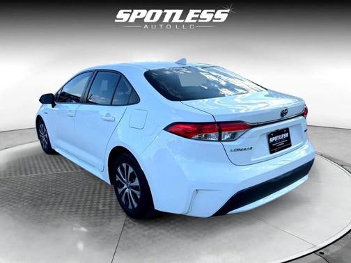 2021 Toyota Corolla Hybrid LE