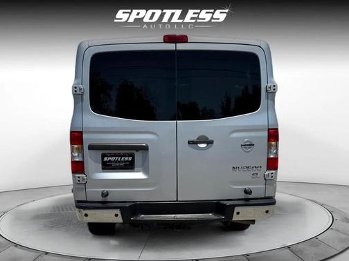 2018 Nissan NV Passenger NV3500 HD SL V8