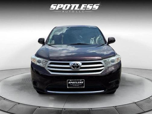 2011 Toyota Highlander SE