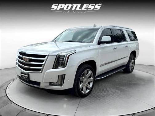 2017 Cadillac Escalade ESV Luxury