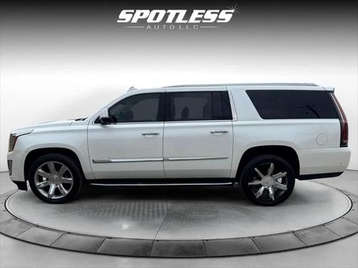 2017 Cadillac Escalade ESV Luxury