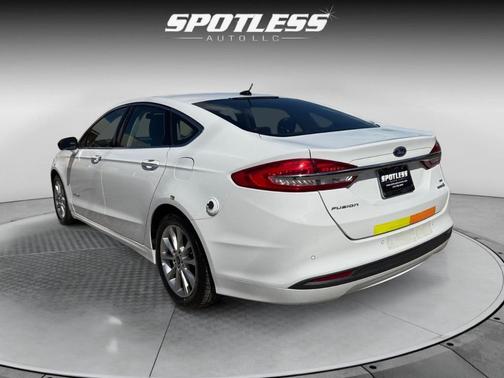 2017 Ford Fusion Hybrid SE