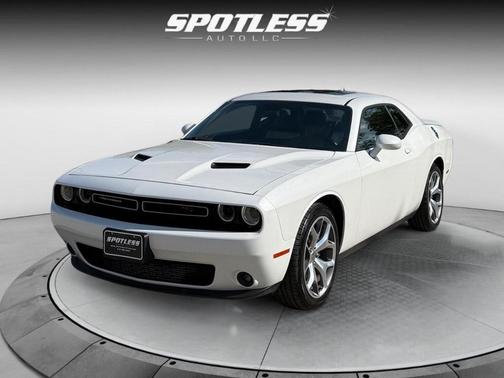 2015 Dodge Challenger SXT Plus