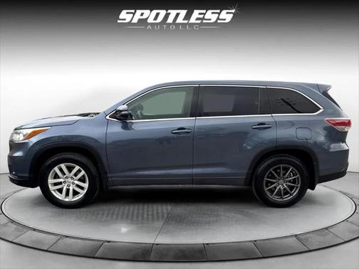 2015 Toyota Highlander LE