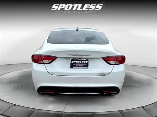 2015 Chrysler 200 C