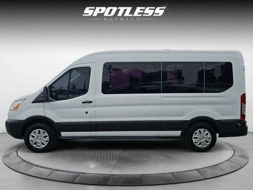 Oxford White 2017 Ford Transit-350 XLT