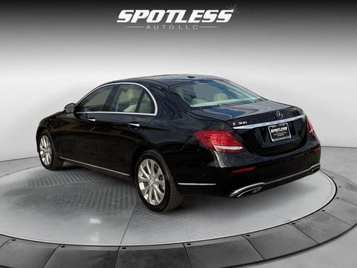 2017 Mercedes-Benz E-Class E 300