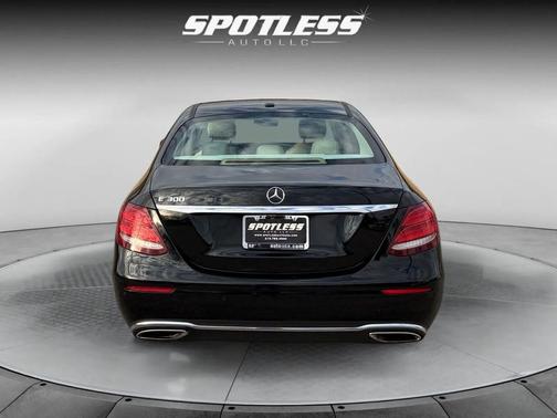 2017 Mercedes-Benz E-Class E 300