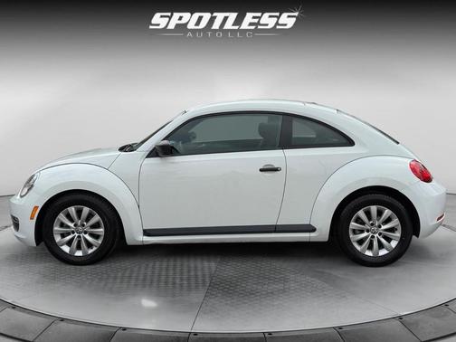 2014 Volkswagen Beetle Auto 1.8T Entry