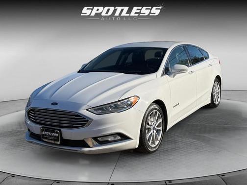 2017 Ford Fusion Hybrid SE