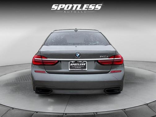 2017 BMW 740e xDrive iPerformance