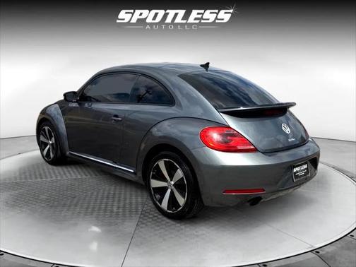 2012 Volkswagen Beetle Base