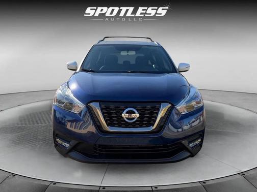 2019 Nissan Kicks SR