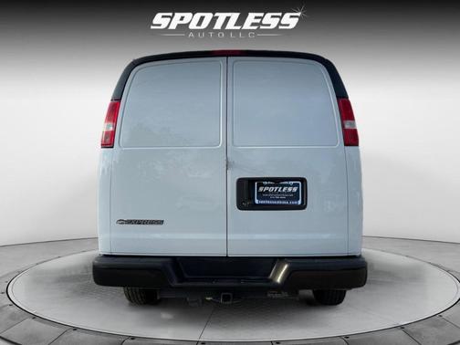 2020 Chevrolet Express 2500 RWD 2500 Regular Wheelbase WT