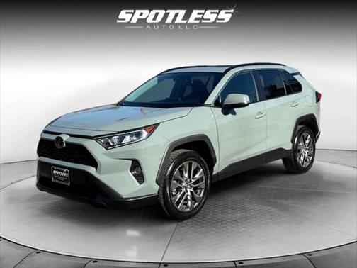 2019 Toyota RAV4 XLE Premium