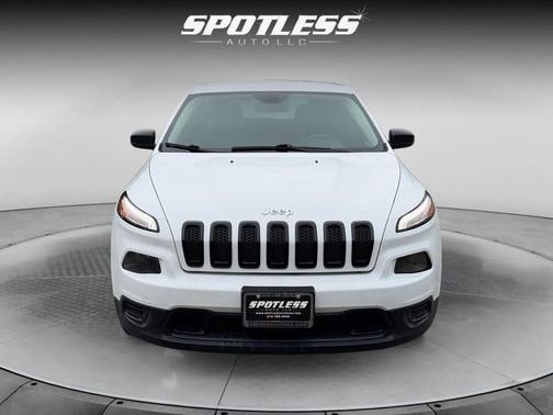 2016 Jeep Cherokee Sport