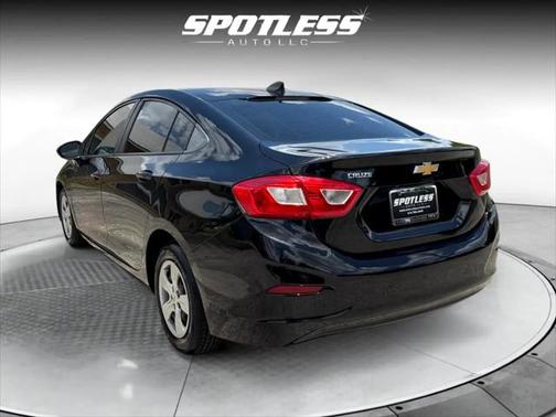 2017 Chevrolet Cruze LS