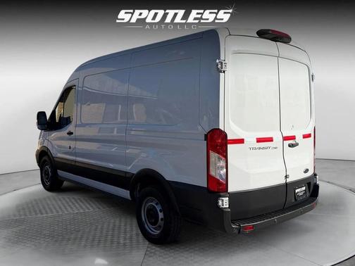 2018 Ford Transit-250 Base