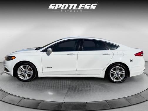 2018 Ford Fusion Hybrid SE