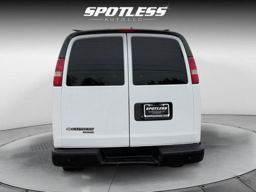 2015 Chevrolet Express 2500 Work Van