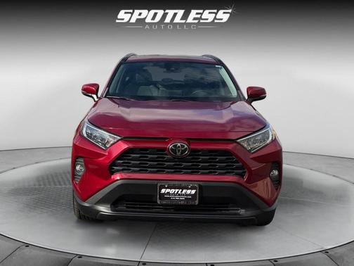 2020 Toyota RAV4 XLE Premium
