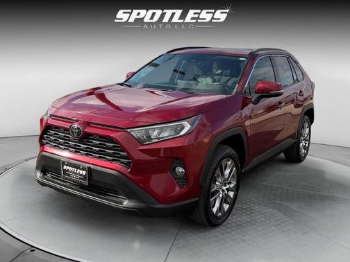 2020 Toyota RAV4 XLE Premium