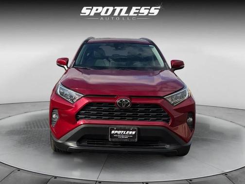 2020 Toyota RAV4 XLE Premium