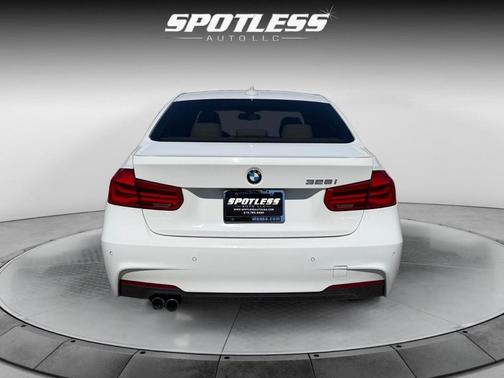 2016 BMW 328 328i Sedan
