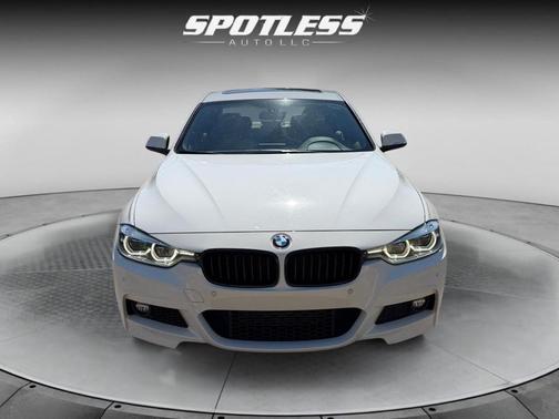 2016 BMW 328 328i Sedan