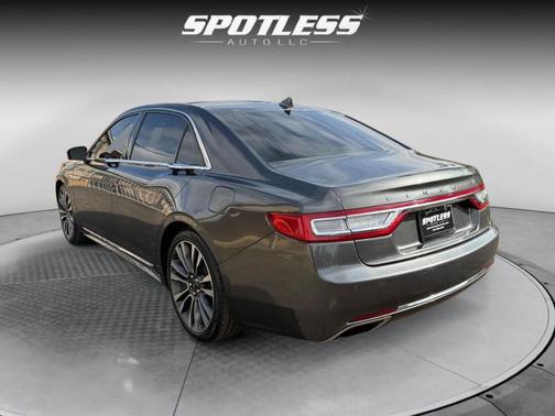 2019 Lincoln Continental Select