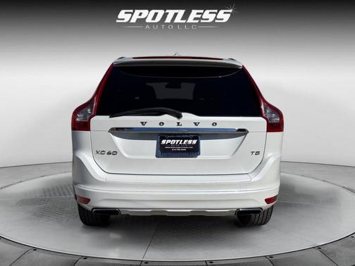 2015 Volvo XC60 T5 Premier