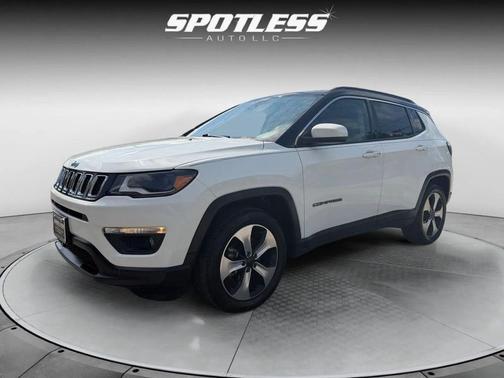 White Clearcoat 2018 Jeep Compass Latitude