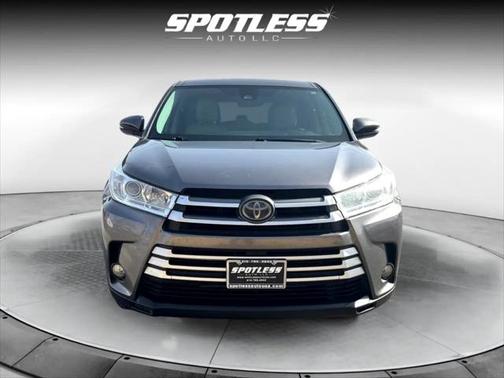 2019 Toyota Highlander LE Plus