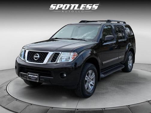 2011 Nissan Pathfinder Silver
