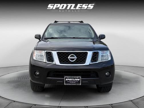 2011 Nissan Pathfinder Silver