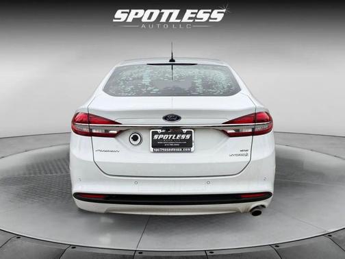 2017 Ford Fusion Hybrid SE