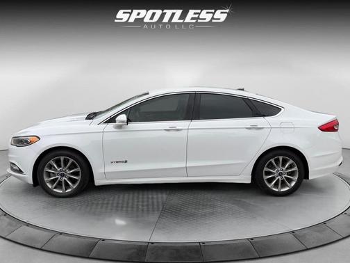 2017 Ford Fusion Hybrid SE