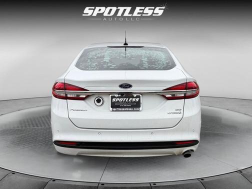 2017 Ford Fusion Hybrid SE