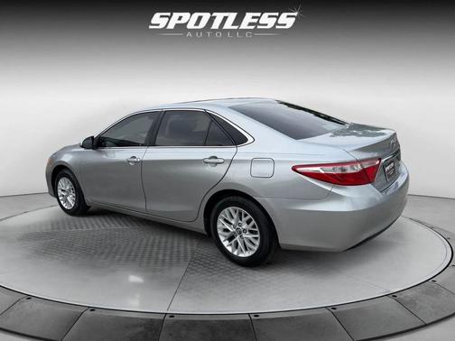 Celestial Silver Metallic 2017 Toyota Camry