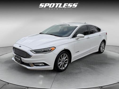 2017 Ford Fusion Hybrid SE