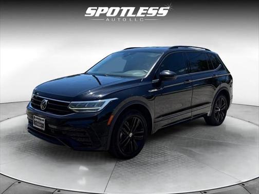 2022 Volkswagen Tiguan 2.0T SE R-Line Black