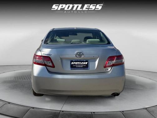 2010 Toyota Camry SE
