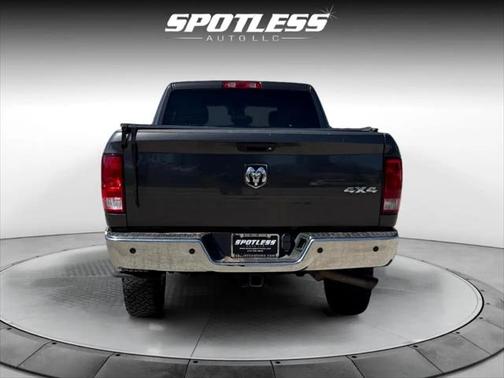 2018 RAM 2500 Tradesman Crew Cab 4x4 6'4' Box