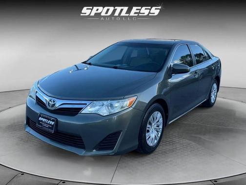2013 Toyota Camry LE