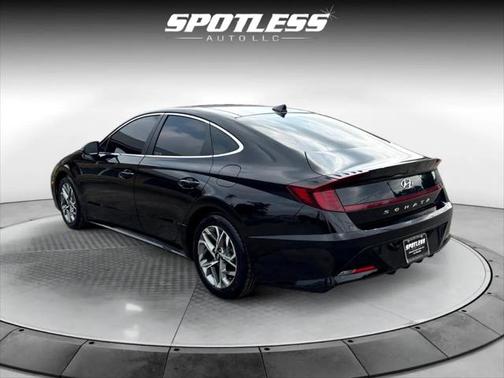 2022 Hyundai SONATA SEL