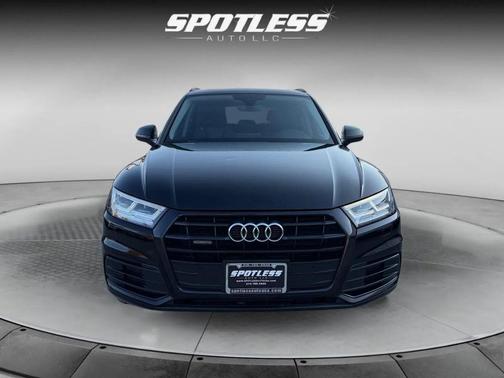 2019 Audi Q5 2.0T Premium Plus